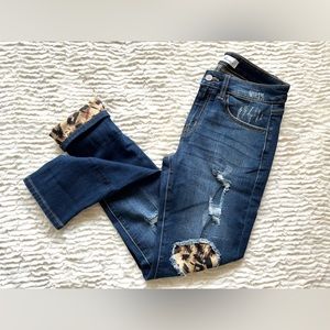 EUC 7/27 Kancan Skinny Jeans